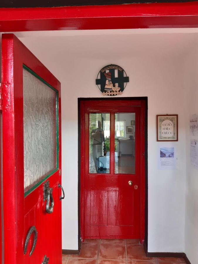 Back2Roots - Beautifully Restored Cottage, Doochary Экстерьер фото